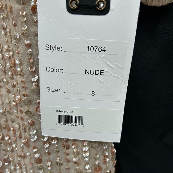 Mac Duggal 10764 NWT SEQUINED ILLUSION PUFF SLEEVE V NECK MIDI DRESS - Picture 6 of 6